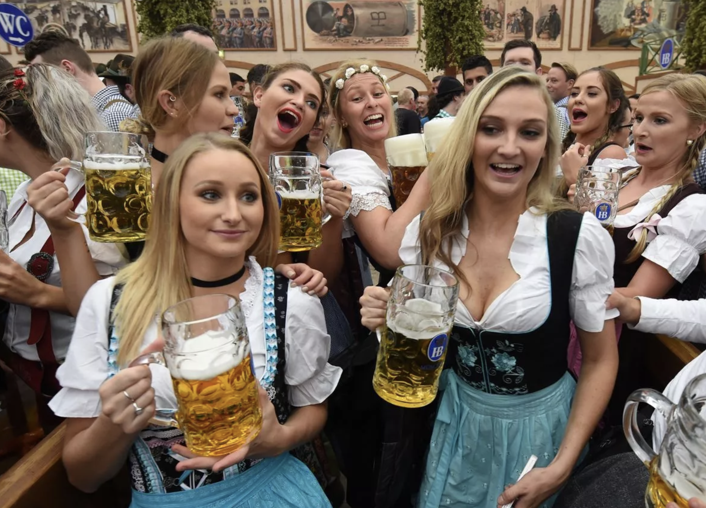 Don't miss the traditional keg-tapping ceremony at Oktoberfest Sacramento, a nod to Munich's 'O'zapft is!'